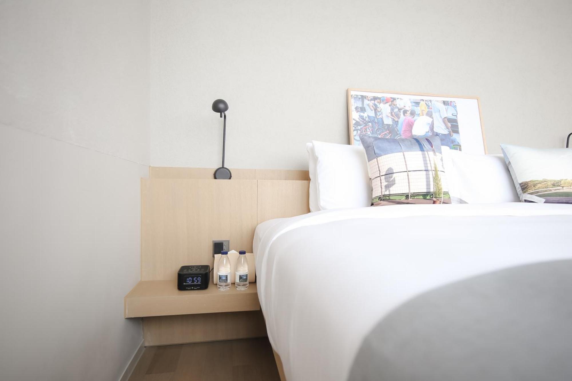 Read And Rest Hotel Пекин Екстериор снимка